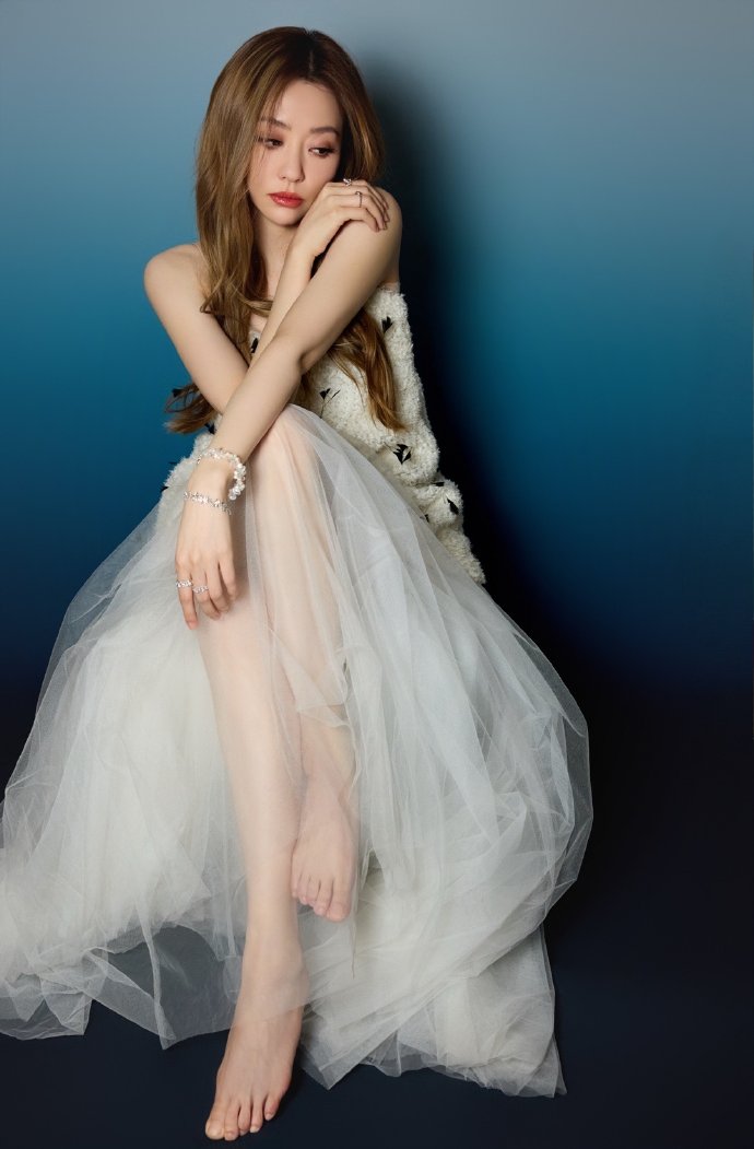 今年“首虎『”钟自』然，被{开除}党籍