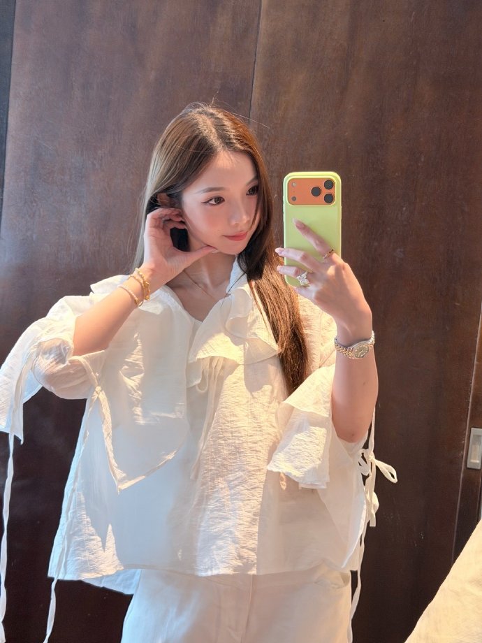 20城试点换发补(发出)入境证件全程网办 - 现场