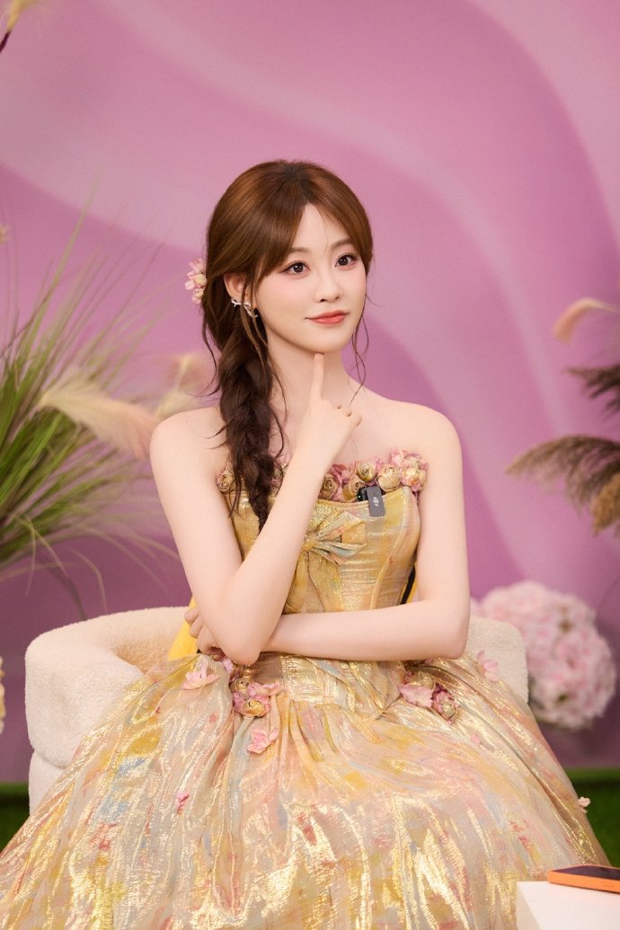 捷强装备：公司董事长兼总经理因涉嫌职务[犯【罪被]立】案调查和实施留