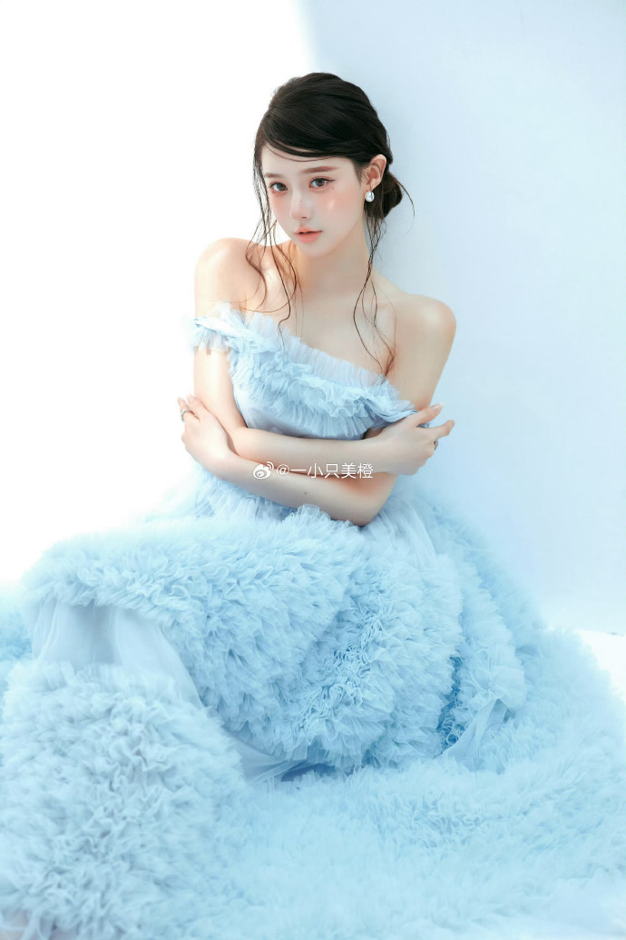 配偶短线交易成交额1.5亿获利59万『，中科』曙光董事长被罚80万元_快讯